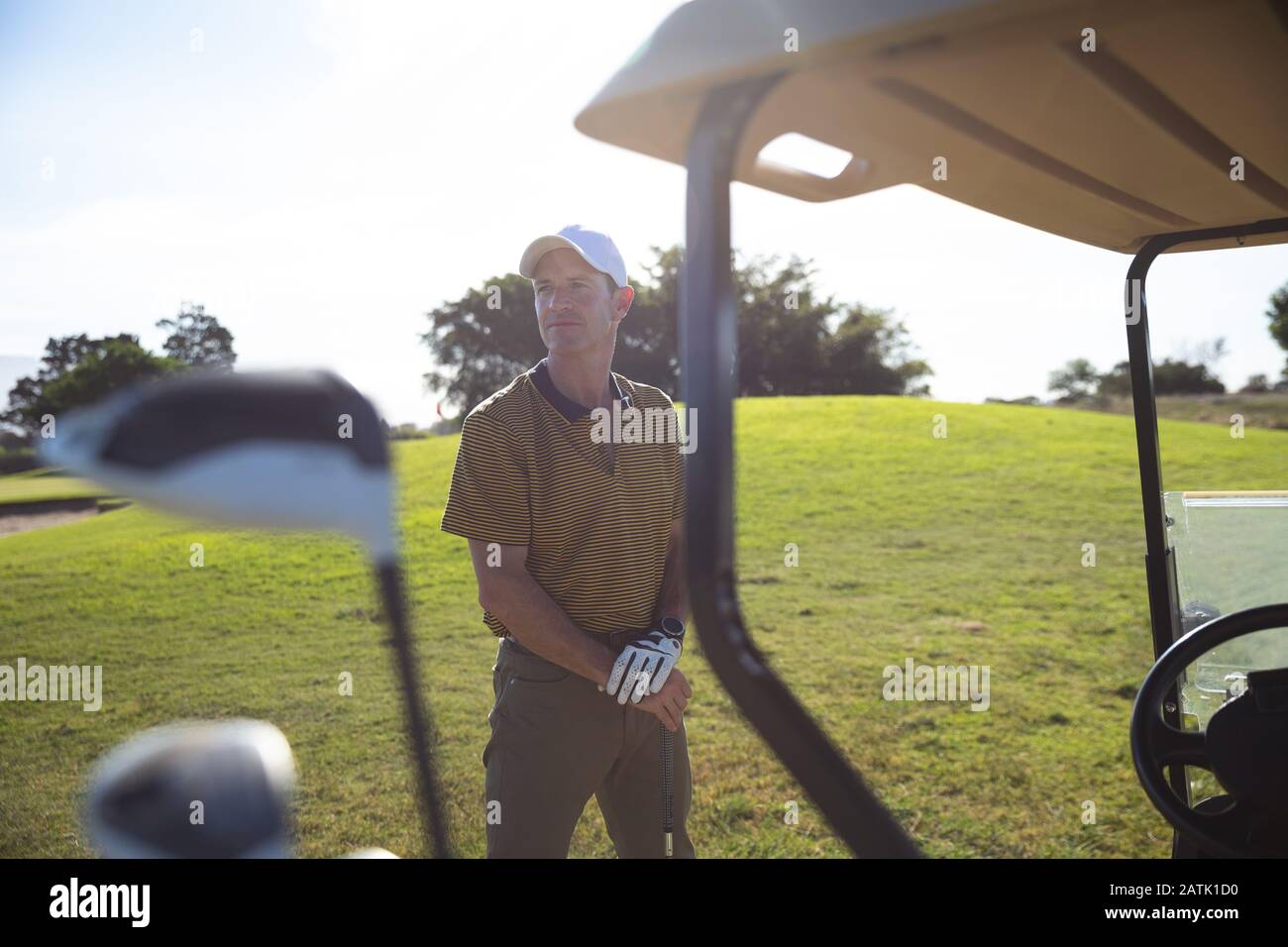 Golf buggy hi-res stock photography and images - Alamy