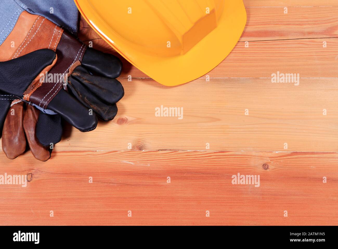 Standard construction safety equipment Stock Photo Alamy