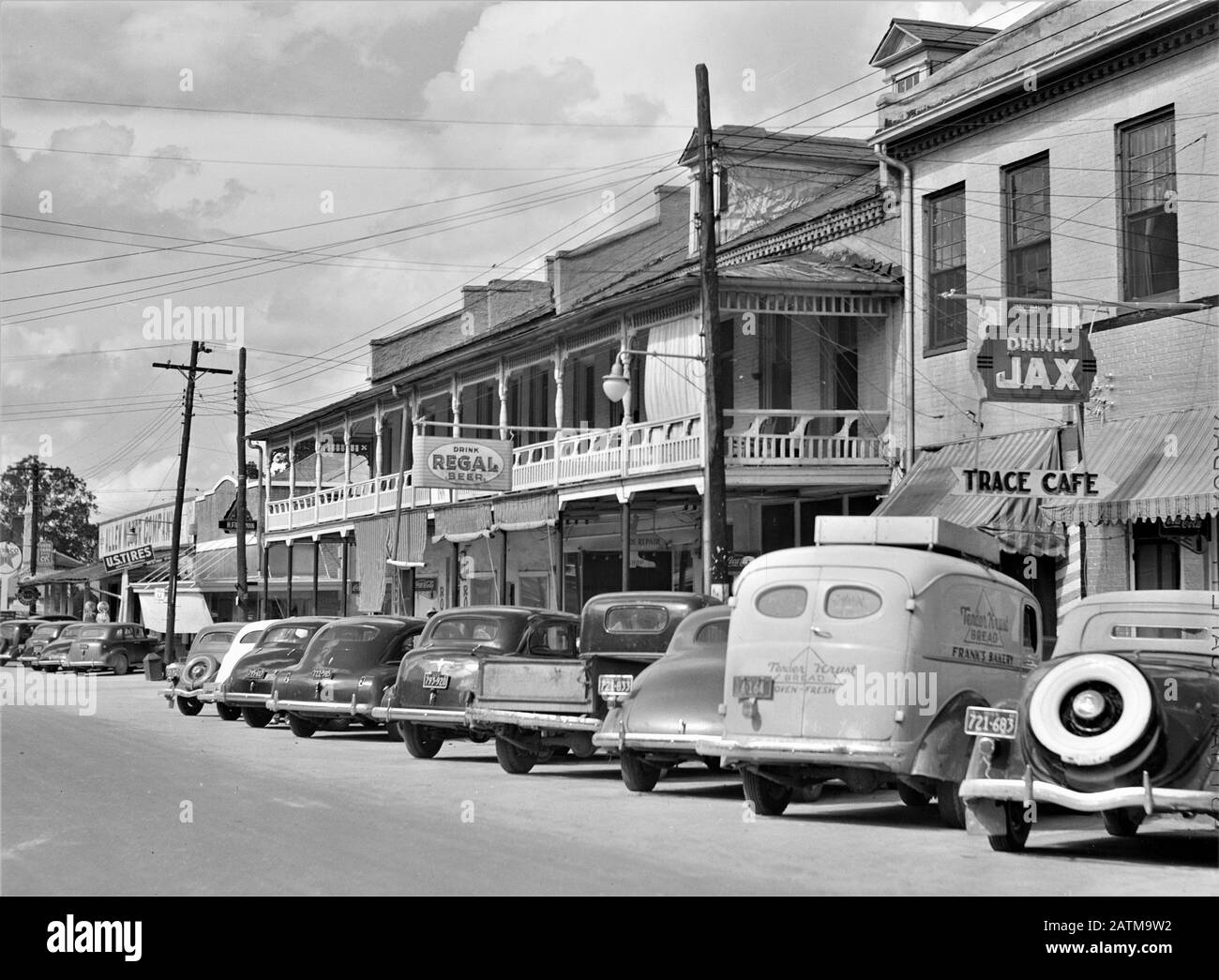 August 1940 photo hires stock photography and images Alamy