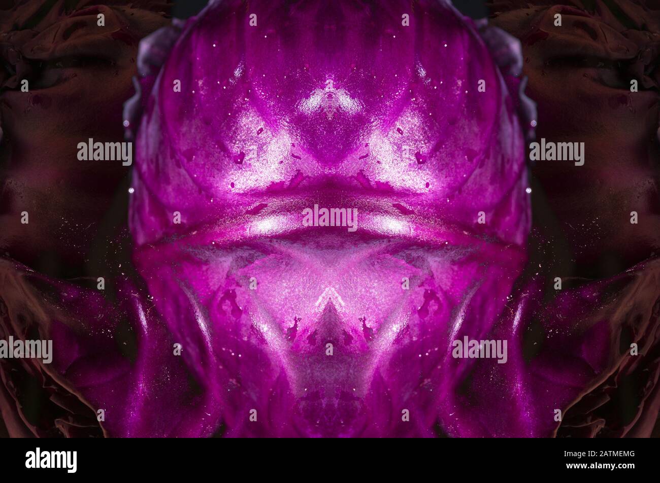 Abstract alien organic form purple symmetric background texture Stock ...