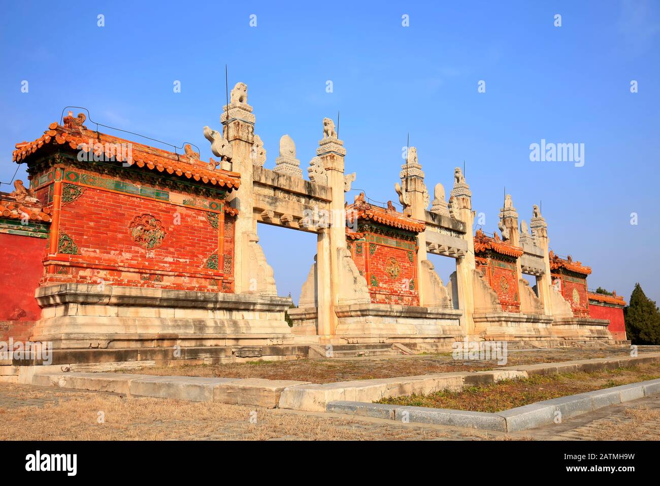 Chinese ancient stone arch Stock Photo Alamy
