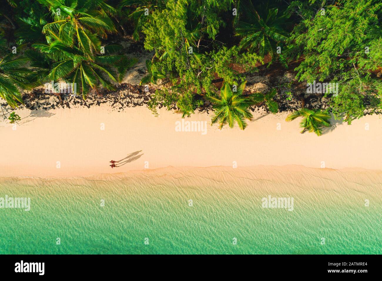 Exotic tropical island coast top hi-res stock photography and images ...
