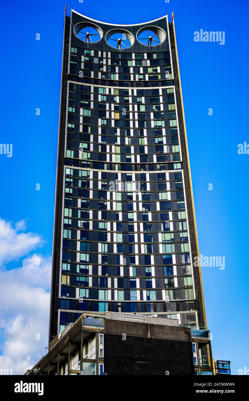 Strata SE1 43 storey residential tower in Elephant & Castle South London. Completed 2010. Architects BFLS. Stock Photo