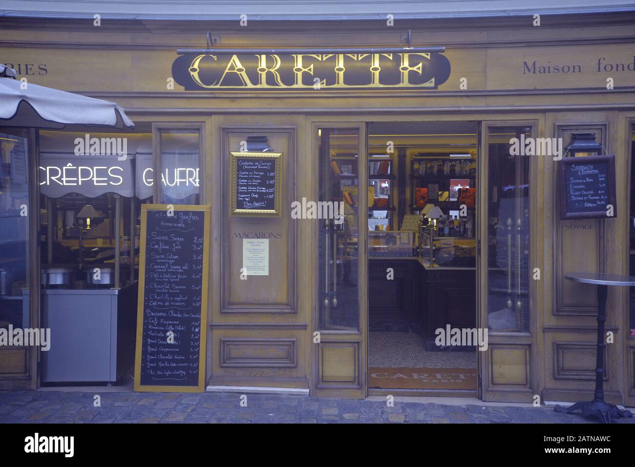Crepes store in Paris, pasakdek Stock Photo