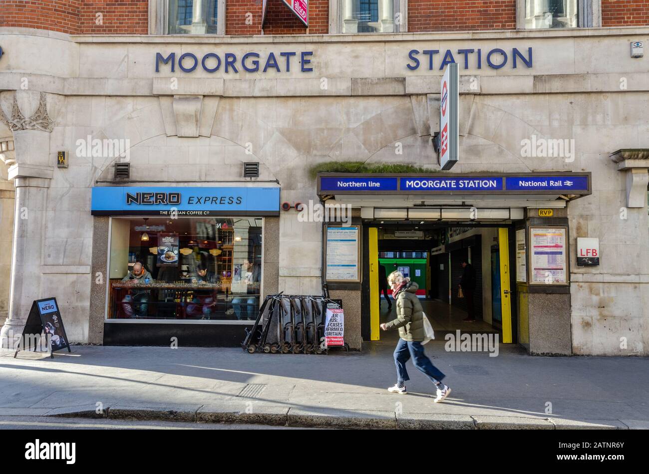 Moorgate station hi res stock photography and images Alamy