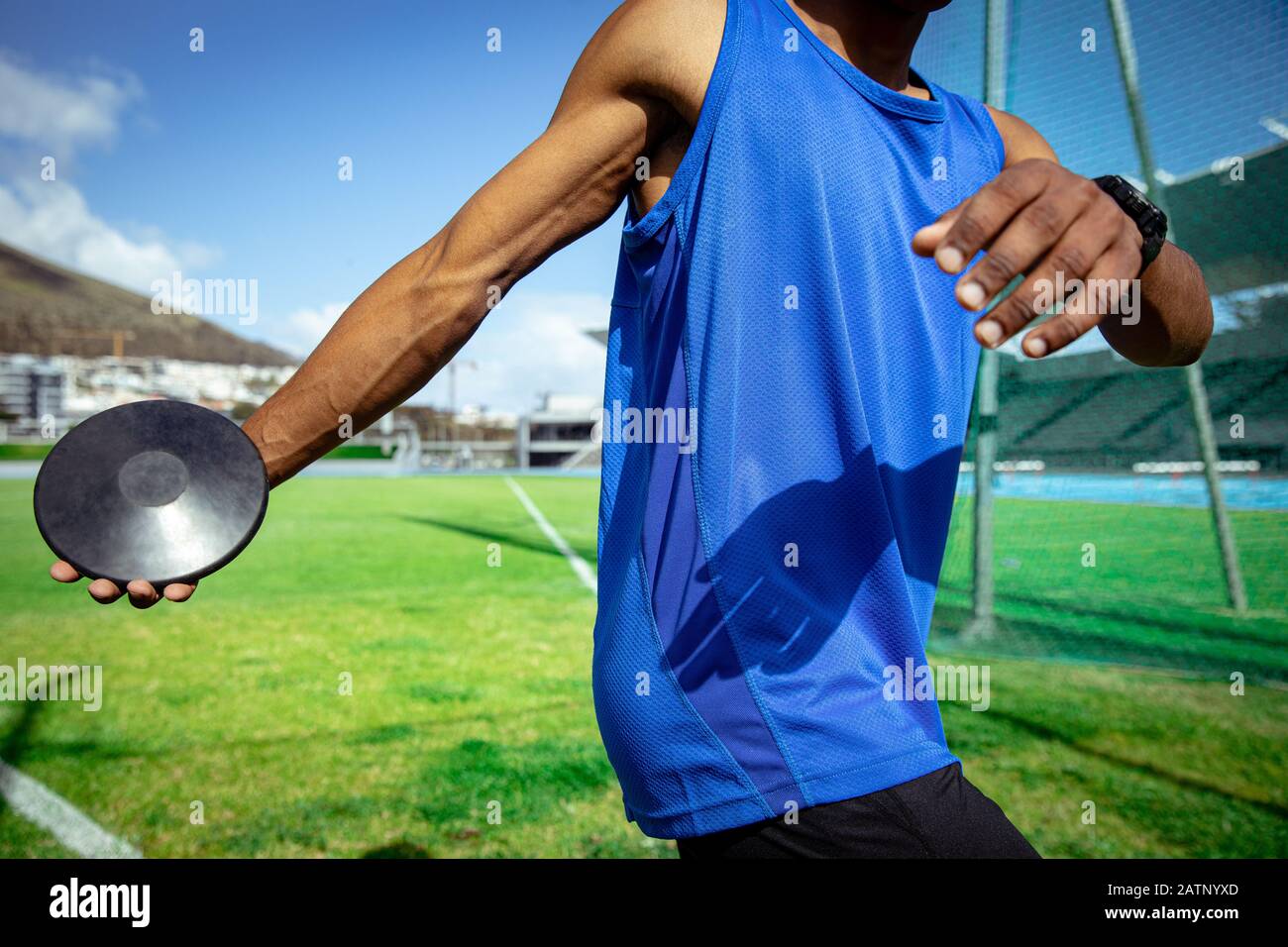 Throwing disc hires stock photography and images Alamy