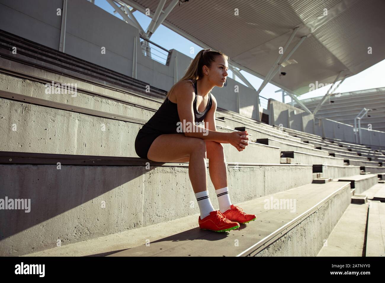 Athlete waiting at the stadium Stock Photo - Alamy