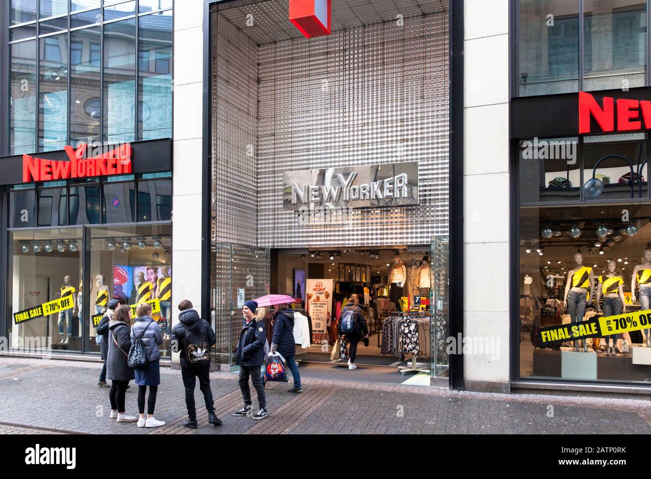 fashion store New Yorker on shopping street Schildergasse, Cologne, Germany.  Modegeschaeft New Yorker in der Einkaufsstrasse Schildergasse, Koeln, De Stock Photo