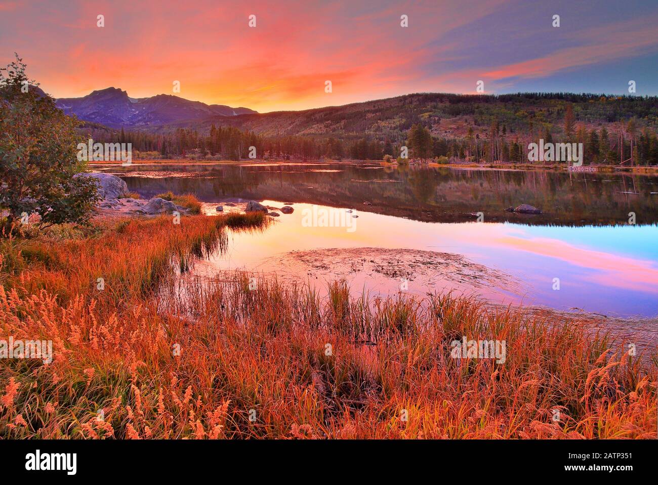 Lantern Press 1000 Piece Jigsaw Puzzle - Rocky Mountain National Park Sunset