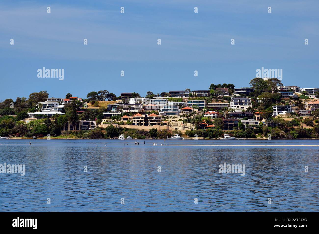 Discover Lake MacDonnell: South Australia's Pink Oasis, image size:1300x956
