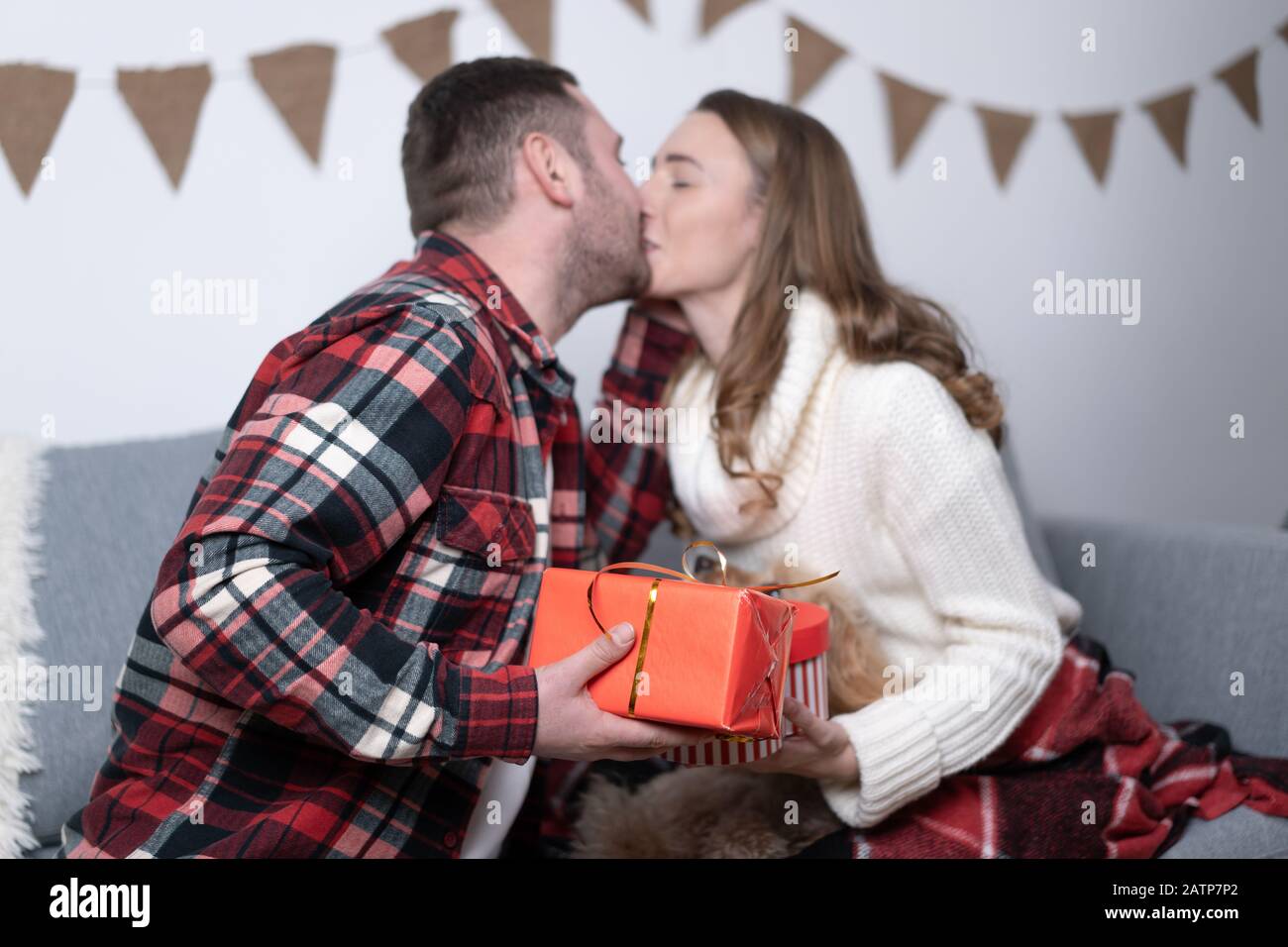 Page 2 - Kiss Greeting European High Resolution Stock Photography and  Images - Alamy