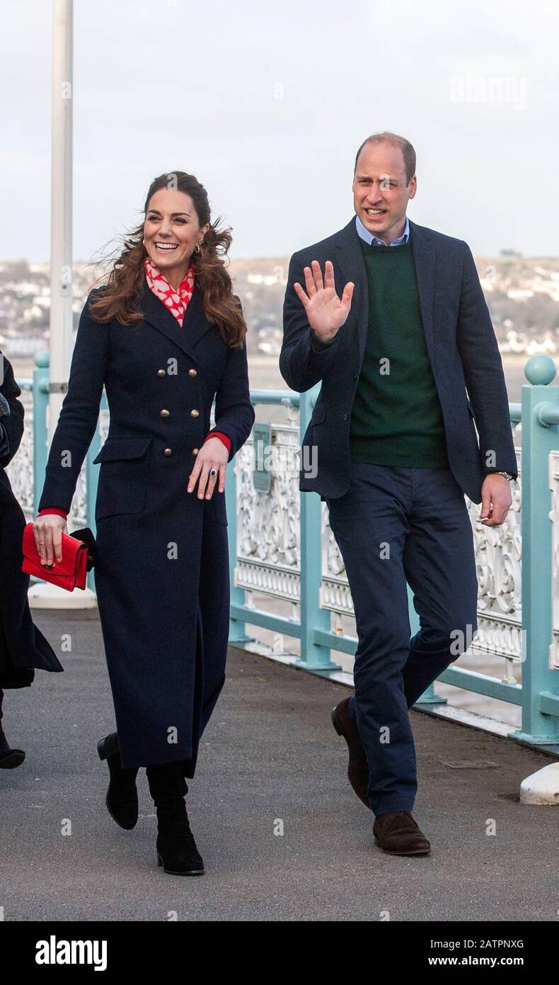 Mumbles Pier - Swansea - Wales - UK - 4th February 2020 Prince William, Duke of Cambridge and Catherine, Duchess of Cambridge visit to the RNLI Lifeboat Station in Mumbles near Swansea today.  Pic by Lisa Dawson Rees Credit: Phil Rees/Alamy Live News Stock Photo