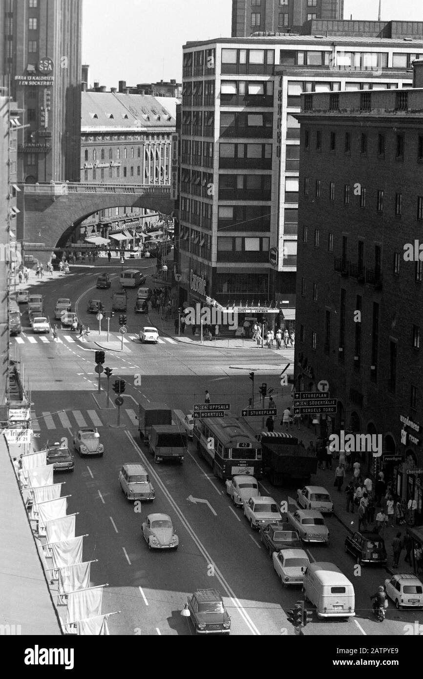 Kungsgatan, Hauptstrasse in Stockholm Schweden, 1969. Kungsgatan, main street in Stockholm Sweden, 1969. Stock Photo