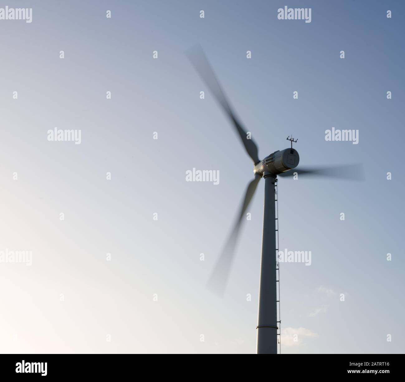 wind turbine with propellers moving Stock Photo Alamy