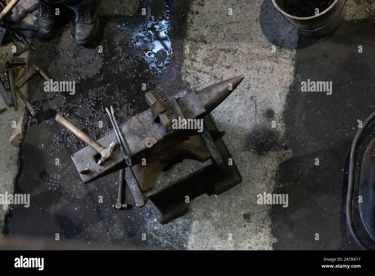 World's largest hammer hires stock photography and images Alamy