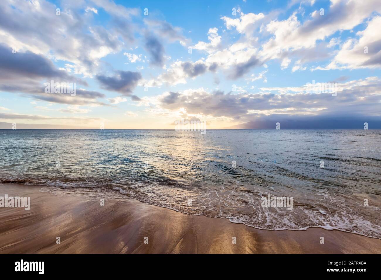 Sunset kaanapali maui hawaii hi-res stock photography and images - Alamy