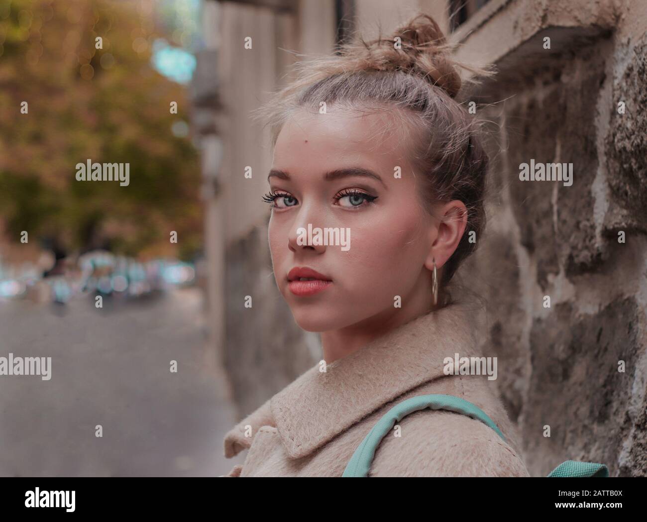 Bokeh effect portrait hi-res stock photography and images - Alamy