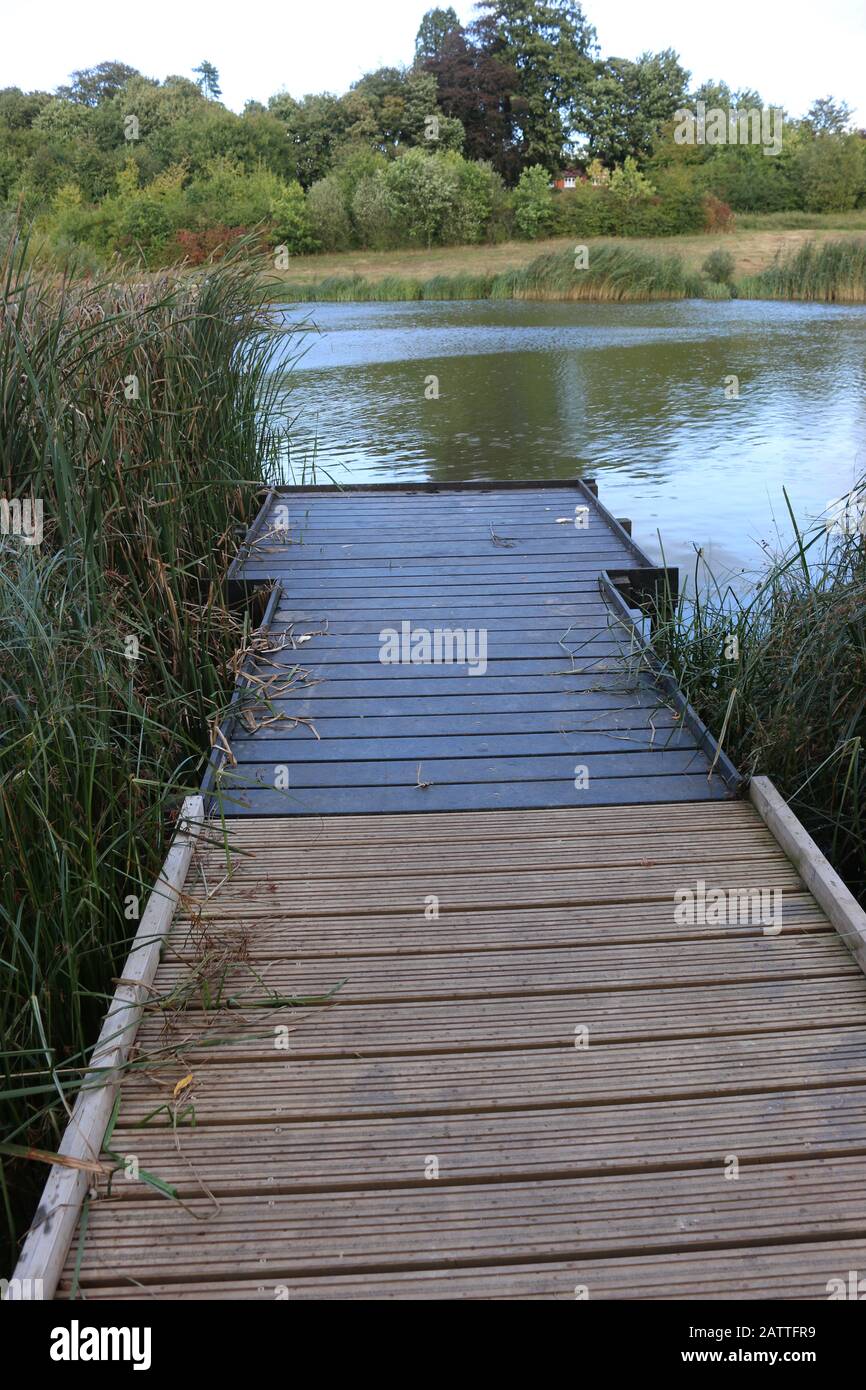 Lake fishing platform hi-res stock photography and images - Alamy