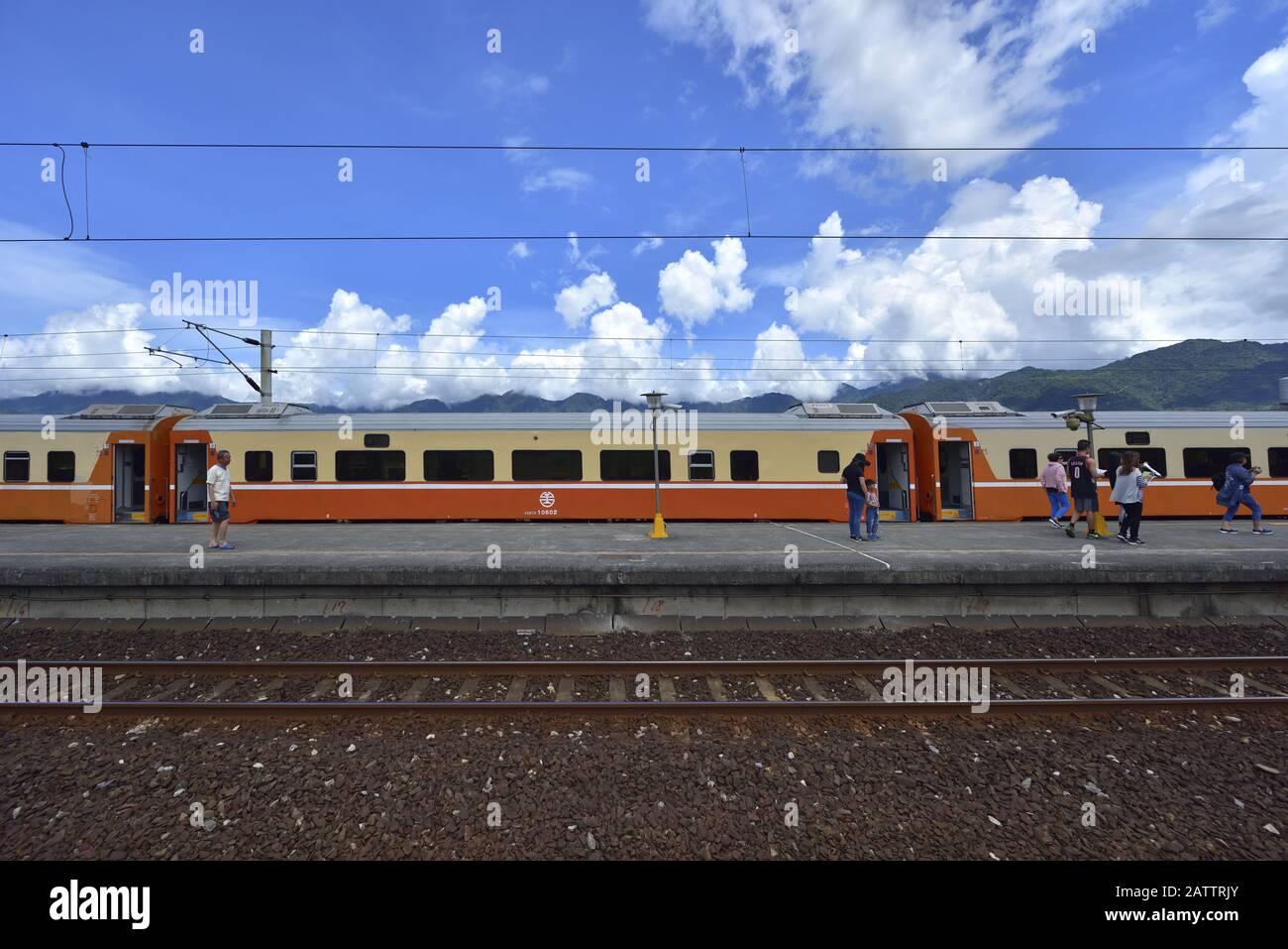 Hualien station hi-res stock photography and images - Alamy
