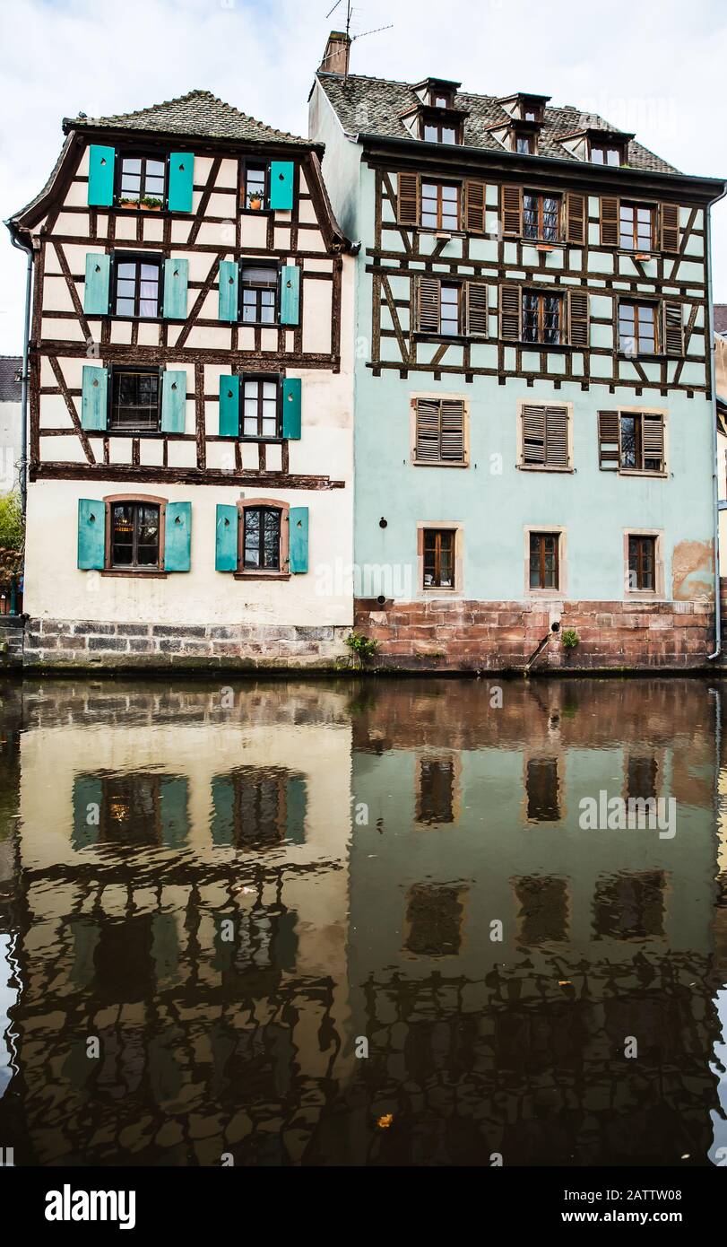 old-town-water-canal-of-strasbourg-alsace-france-traditional-half
