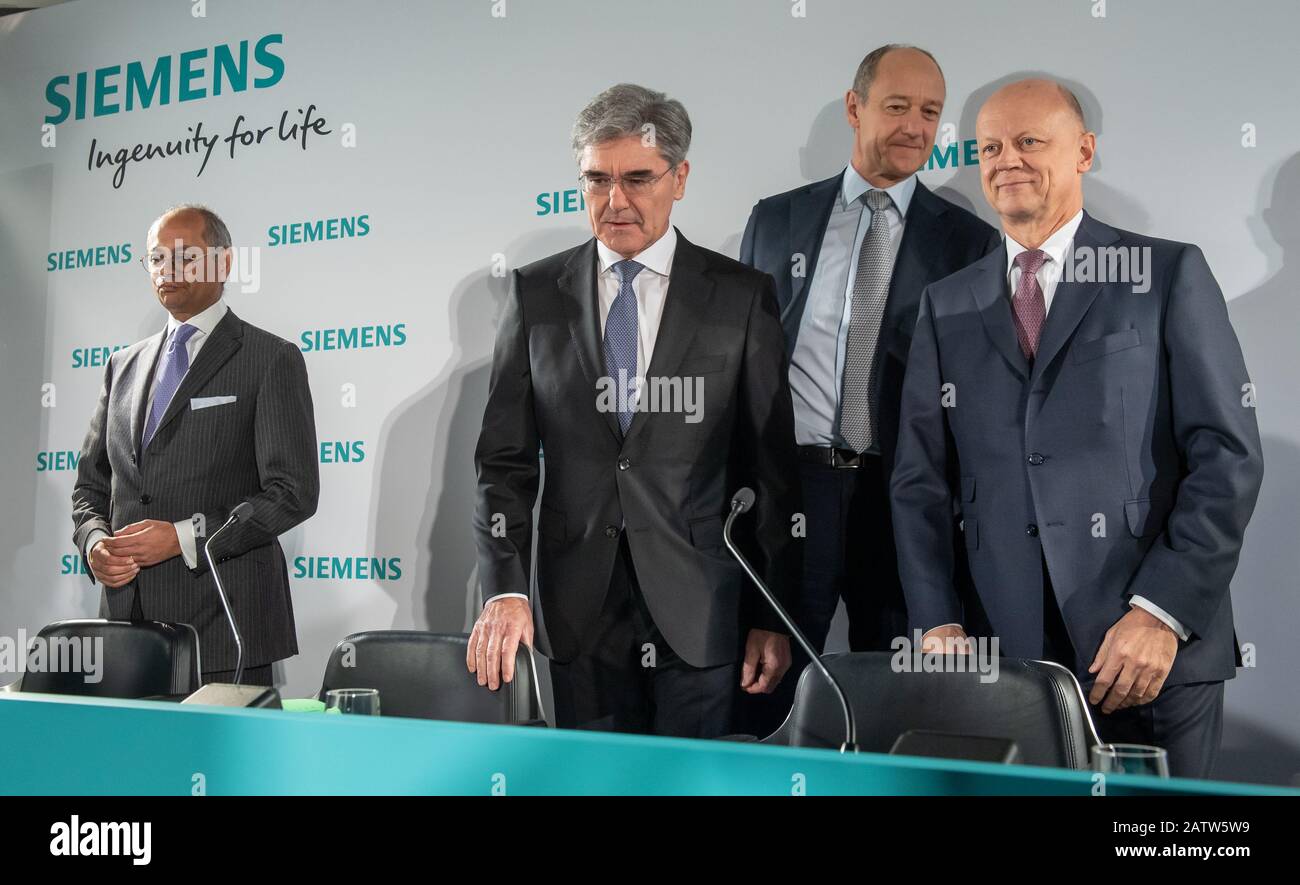 Munich, Germany. 05th Feb, 2020. Michael Sen (l-r), President of the Siemens Energy Sector and member of the Managing Board of Siemens AG, Joe Kaeser, CEO of Siemens, Roland Busch, Deputy CEO and CTO of Siemens AG, and Ralf Thomas, CFO of Siemens AG, will meet before the start of a press conference at the Siemens Annual Shareholders' Meeting in the Olympic Hall. Credit: Peter Kneffel/dpa/Alamy Live News Stock Photo