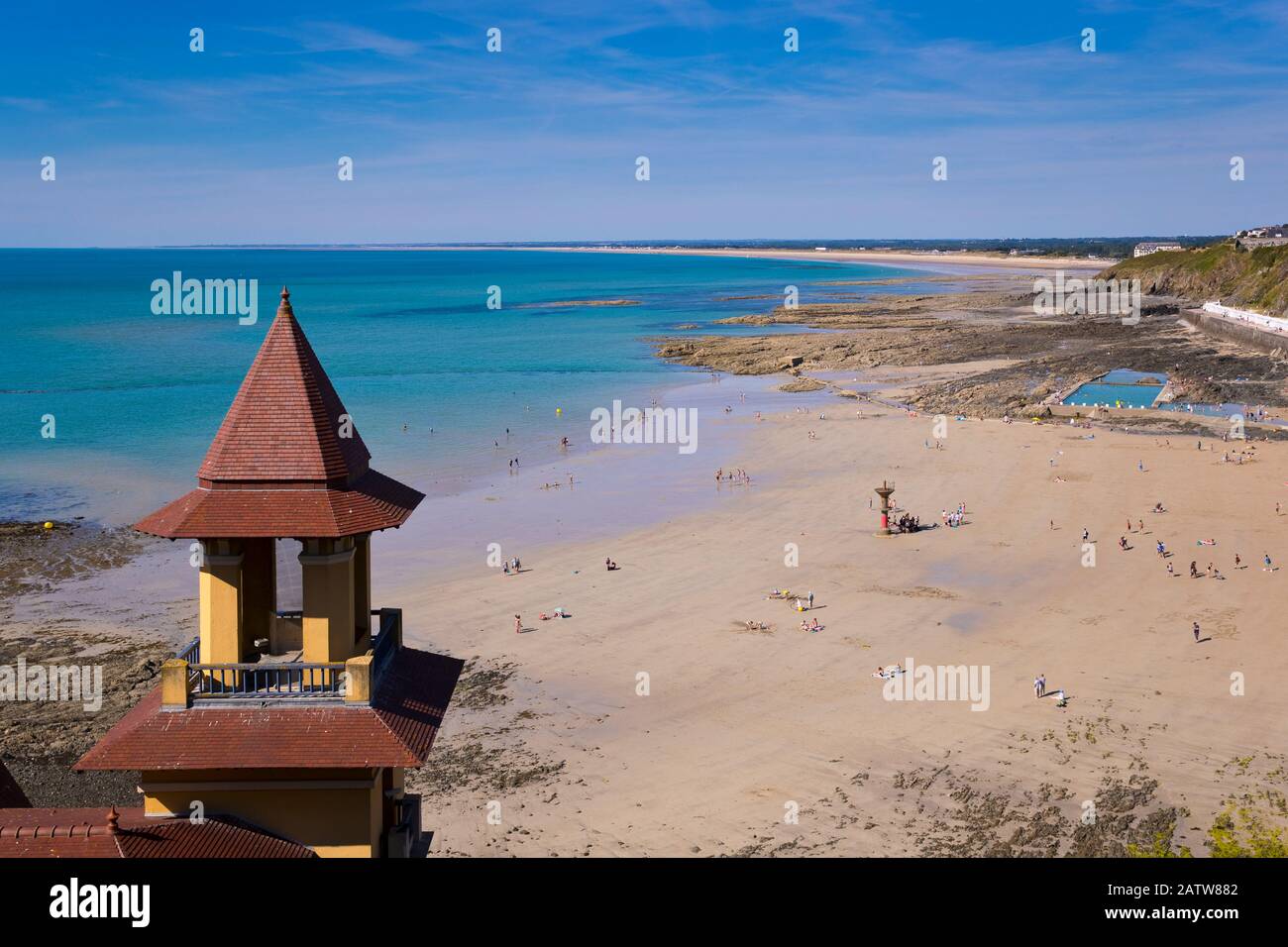 The beach of the Plat Gousset, Granville, Normandy, France Stock Photo