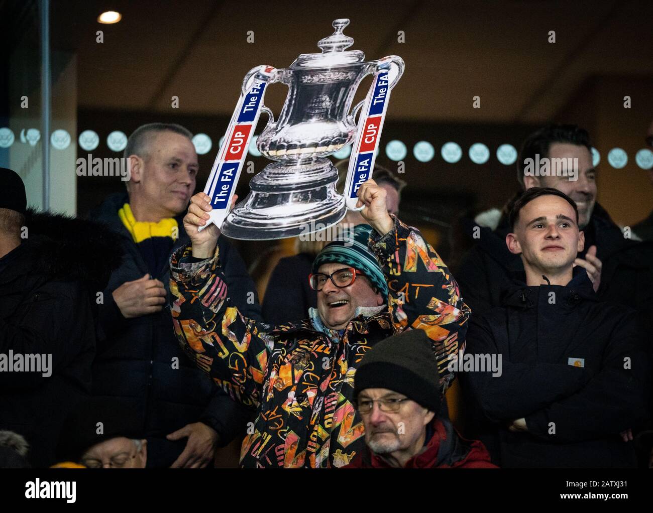 Oxford, UK. 04th Feb, 2020. Oxford United supporter Timmy Mallett holds a FA Cup cutout during the FA Cup 4th round replay match between Oxford United and Newcastle United at the Kassam Stadium, Oxford, England on 4 February 2020. Photo by Andy Rowland. Credit: PRiME Media Images/Alamy Live News Stock Photo