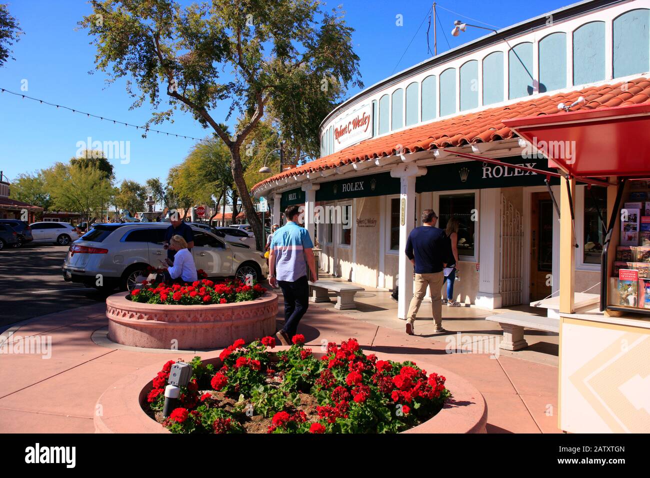 5th avenue shopping district scottsdale hires stock photography and