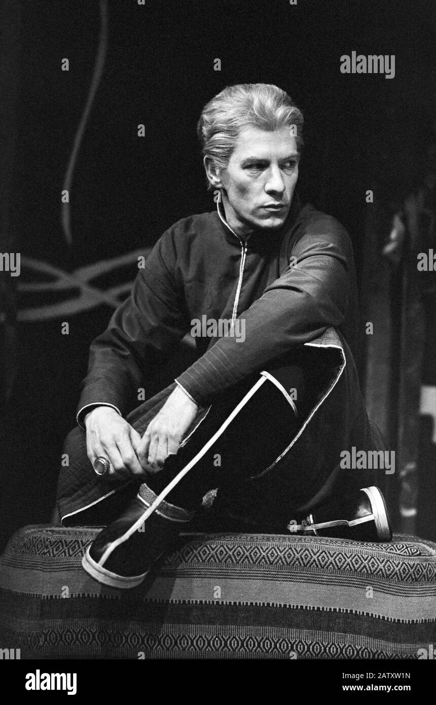 Ian McKellen (as Leontes) in THE WINTER'S TALE by Shakespeare directed by John Barton & Trevor Nunn for the Royal Shakespeare Company (RSC) at the Aldwych Theatre, London in 1976. Stock Photo