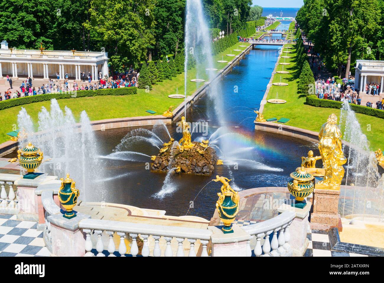Fountains in Petrodvorets at Peterhof, Saint Petersburg, Russia Stock ...
