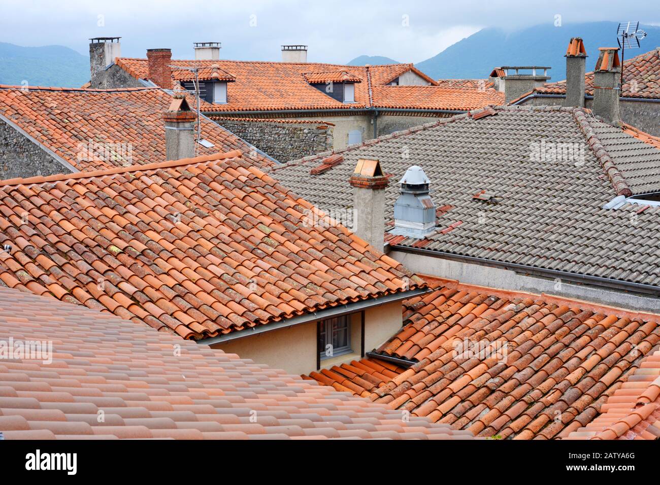 Pyrenes Mountain High Resolution Stock Photography And Images Alamy
