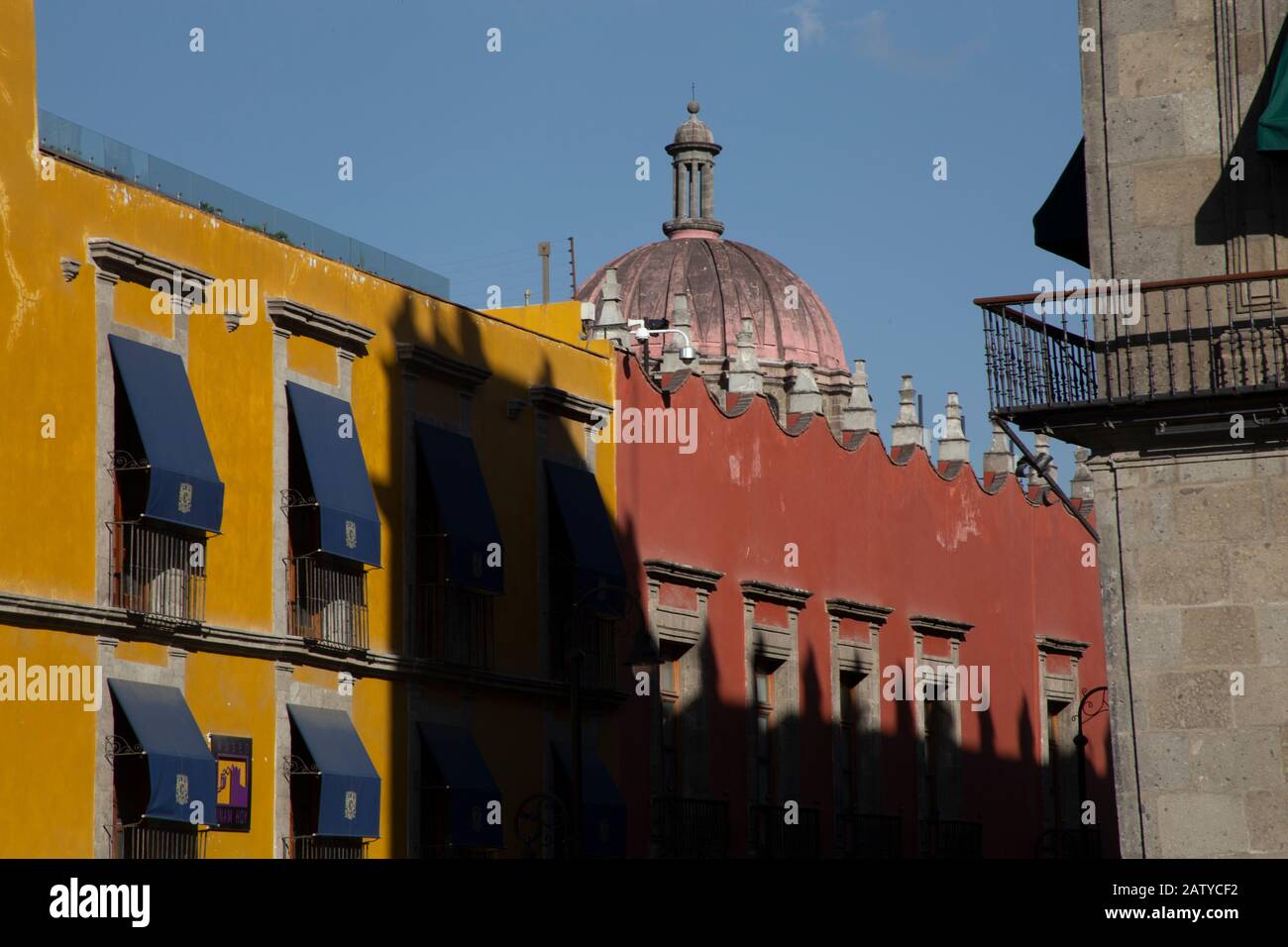 Spanish colonial architecture in the historic centre of Mexico City Stock Photo