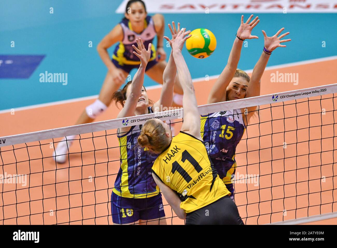 Isabelle haak vakifbank istanbul hi-res stock photography and images
