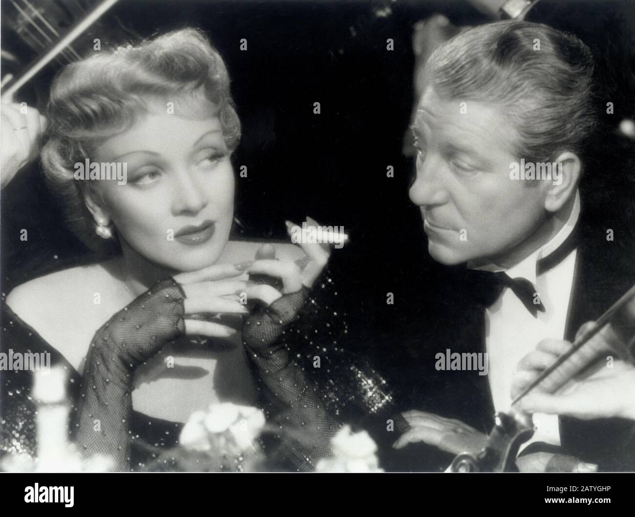 MARLENE DIETRICH and JEAN GABIN in THE ROOM UPSTAIRS ( 1946 - MARTIN  ROUMAGNAC ) by Georges Lacambe ---- ARCHIVIO GBB Stock Photo - Alamy