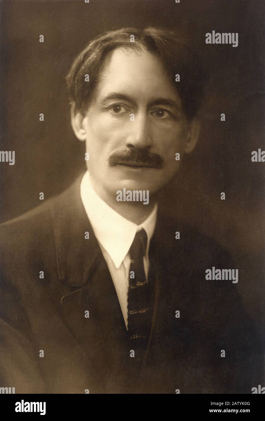 The french writer  HENRI  BARBUSSE ( Asnières 1873 - Moscow , URSS 1935 ) , politician  and socialist propaganda  - scrittore - ritratto - portrait - Stock Photo