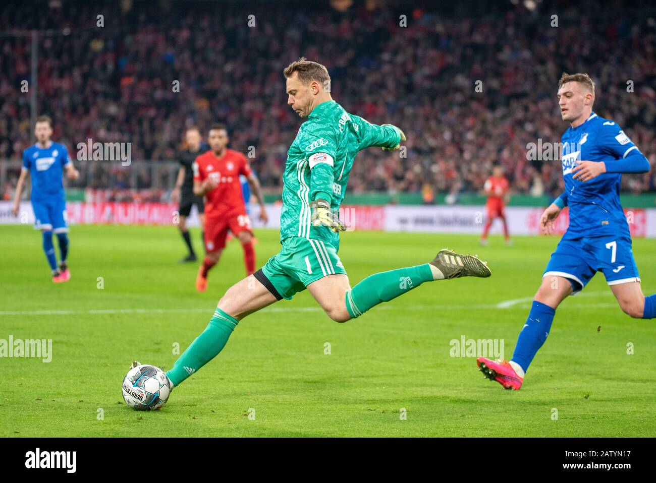 Munich Germany 5th Feb 2020 Goalkeeper Manuel Neuer Fc Bayern Muenchen At The Football Dfb Pokal Fc Bayern Muenchen Vs Tsg 1899 Hoffenheim At The Allianz Arena On February 5 2020 In Muenchen
