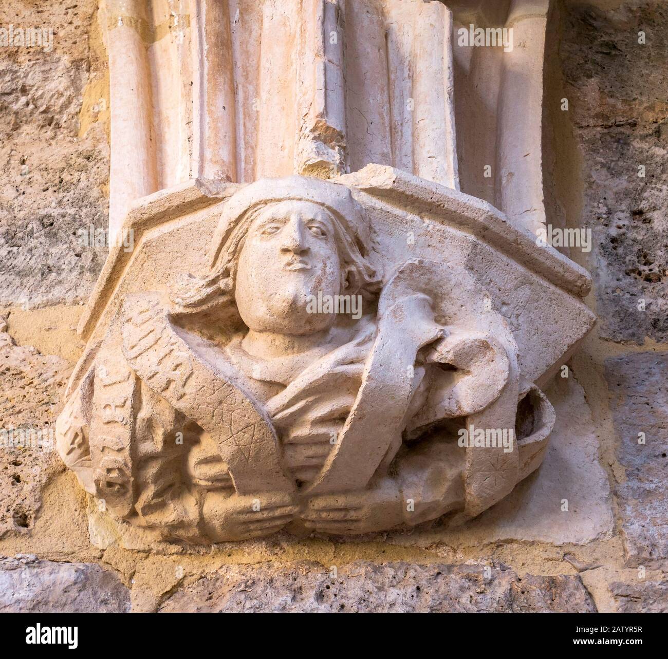 Figuras del claustro de la  Iglesia gótica de Santa María la Real. Sasamón. Burgos. Castilla León. España Stock Photo
