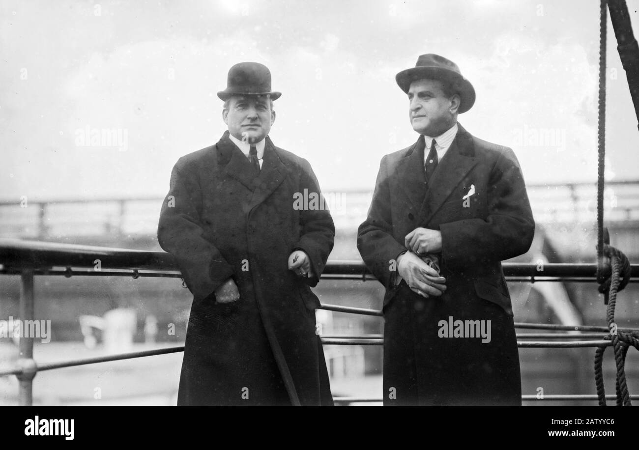 Italian baritone opera singer Antonio Scotti ca. 19101915 Stock Photo