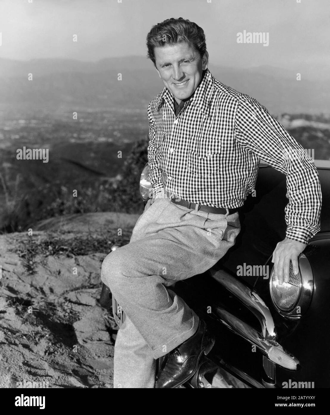 ***FILE PHOTO*** Kirk Douglas Has Passed Away At 103 Years Of Age. Kirk Douglas *Filmstill - Editorial Use Only* CAP/NFS Image RTNCAP/ Media Punch. *** USA ONLY *** Stock Photo