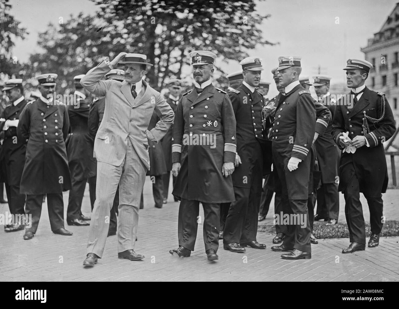 Count Von Bernstorff, German Ambassador to the United States (left) and German Rear Admiral Hubert von Rebeur-Paschwitz (right), during the visit of German naval ships to New York City in June, 1912 Stock Photo