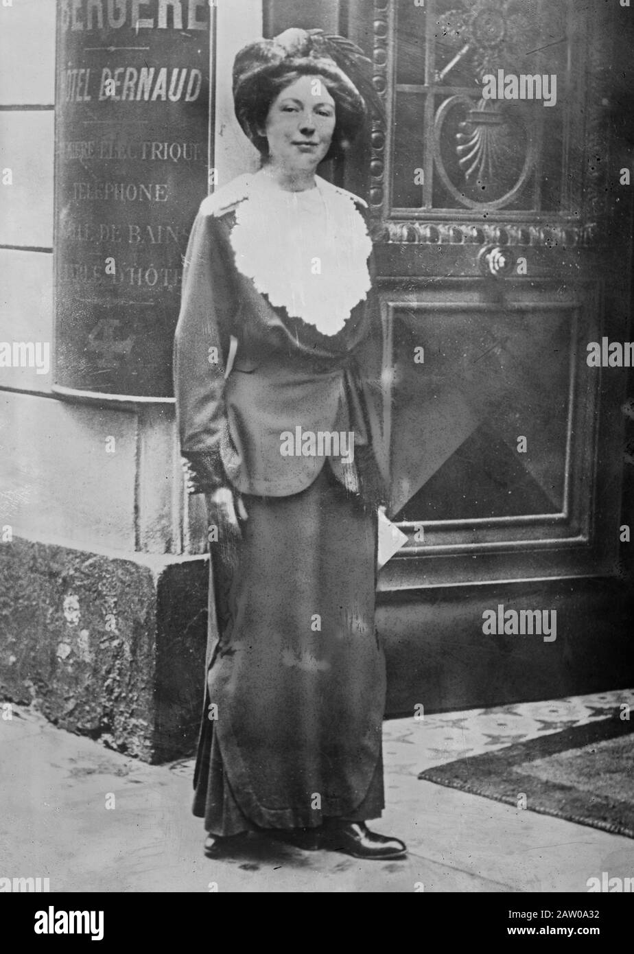 English suffragist Dame Christabel Harriette Pankhurst ca. 1910-1915 Stock Photo