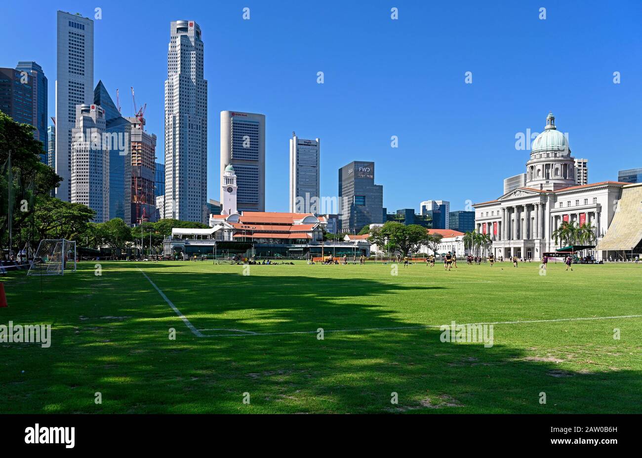 singapore, singapore - 2020.01.25: view onto Singapore cricket club, civic district, national gallery, victoria theatre and concert hall and central b Stock Photo