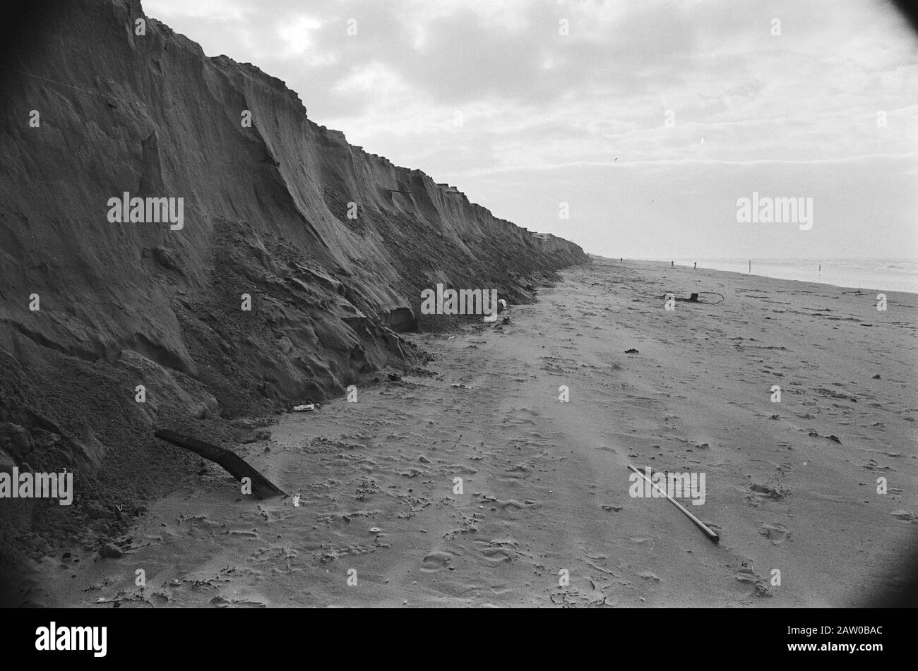 Prop dune beach Bloemendaal Date: January 16, 1986 Location: Bloemendaal, Noord-Holland Keywords: dunes, storm, beaches Stock Photo