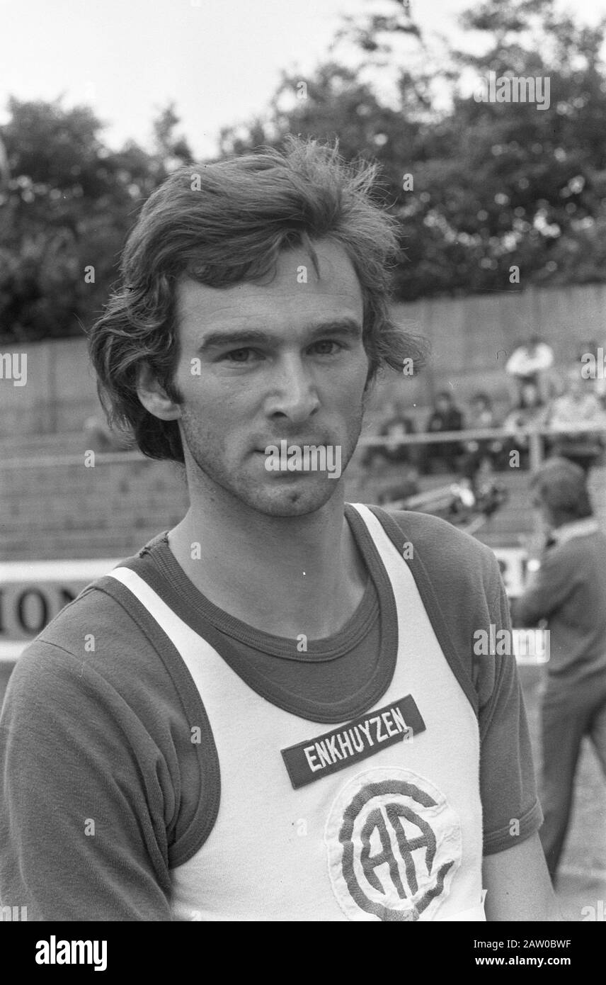 National Athletics Championships in Kerkrade, No. 1A 2A Hans Enkhuyzen (head) Date: August 5, 1972 Location: Kerkrade Keywords: athletics championships Stock Photo