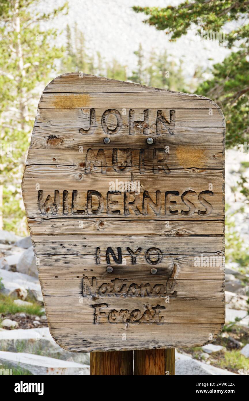 John Muir Wilderness Inyo National Forest wooden sign Stock Photo