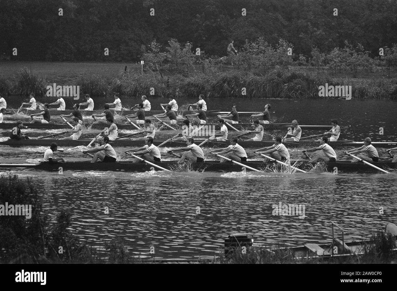 National rowing championships at Bosbaan, see 237469. Start Final 8
