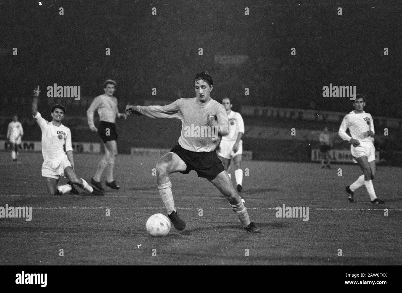 Netherlands v East Germany 1-0. Johan Cruyff creates confusion in  DDR-defense Date: September 13, 1967 Keywords: sport, football Person Name:  Cruijff, Johan Stock Photo - Alamy