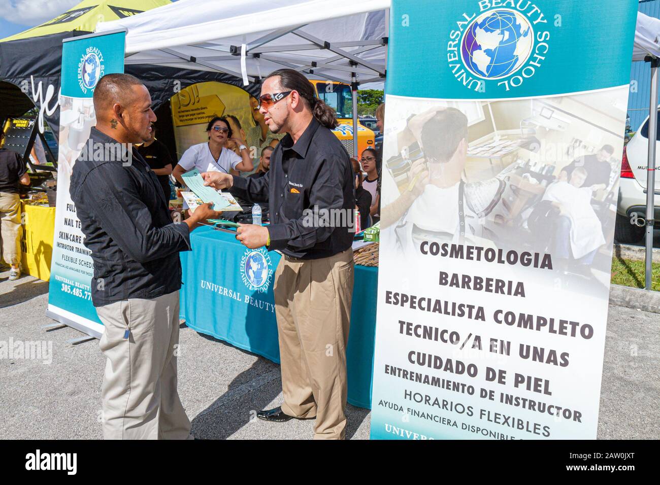 Miami Florida,Arts in the Street,Independence of Central America & Mexico Cultural Integration Day,Hispanic exhibitor,special,Spanish language,bilingu Stock Photo