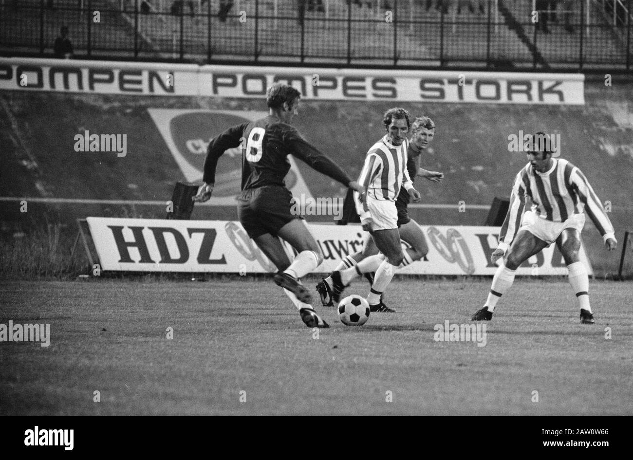 Practice match DWS against Huddersfield  Nuninga in action Date: July 30, 1969 Keywords: sport, soccer, sports Stock Photo