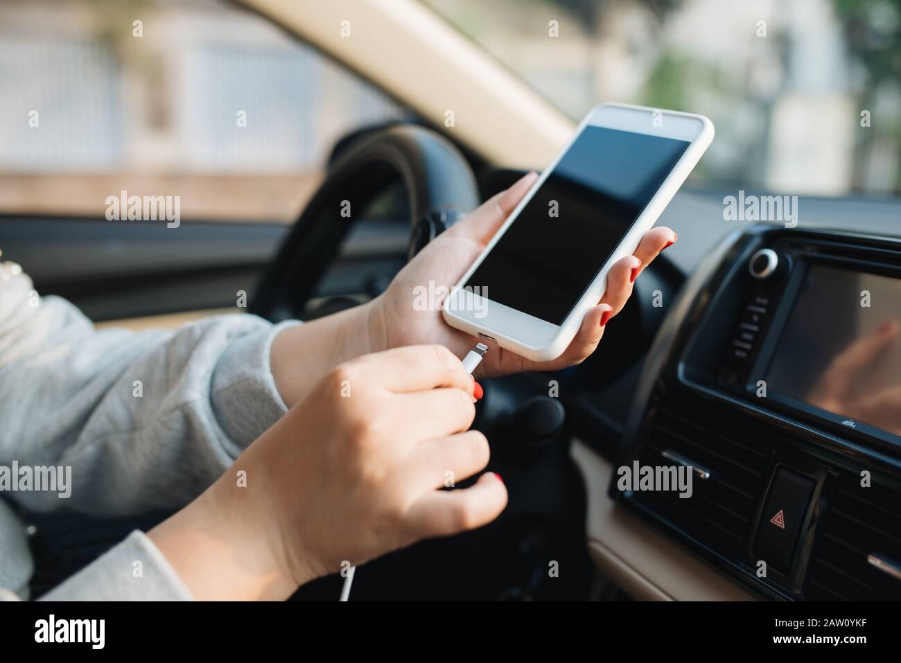 charge the battery phone in car Stock Photo Alamy